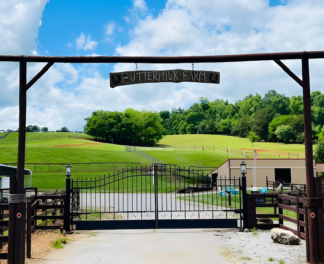 Buttermilk Farm Gate Sign Detail